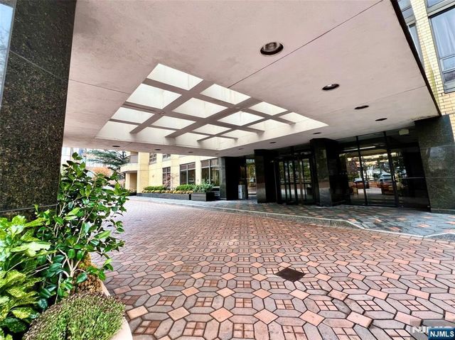 900 Palisade Avenue 3H, Fort Lee, NJ 07024