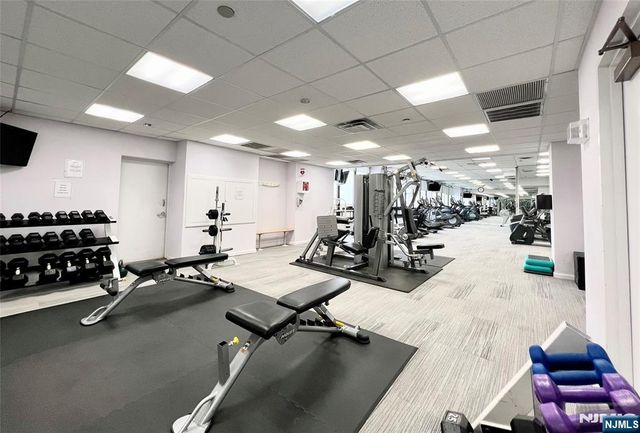 900 Palisade Avenue 3H, Fort Lee, NJ 07024