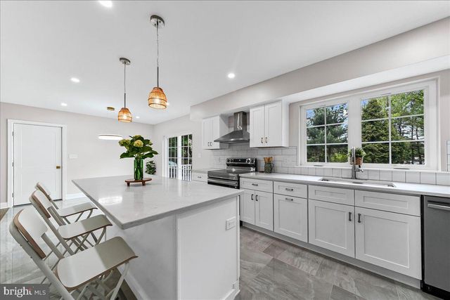 3740 THOMPSON RD, Collegeville, PA 19426
