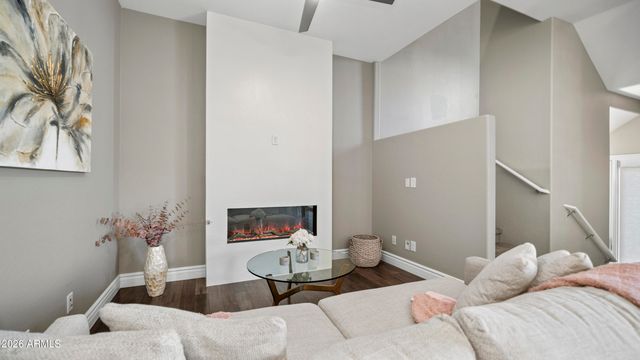 17620 N 77TH Place, Scottsdale, AZ 85255