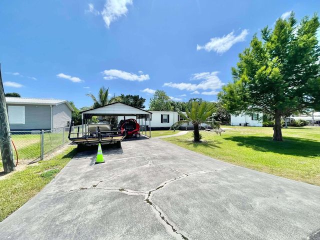 3020 SE 38th Avenue, Okeechobee, FL 34974