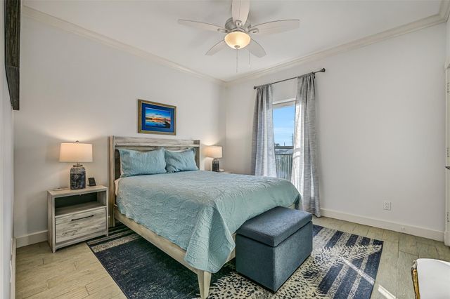 14458 Spyglass Circle, Galveston, TX 77554