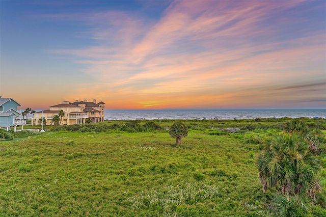 14458 Spyglass Circle, Galveston, TX 77554