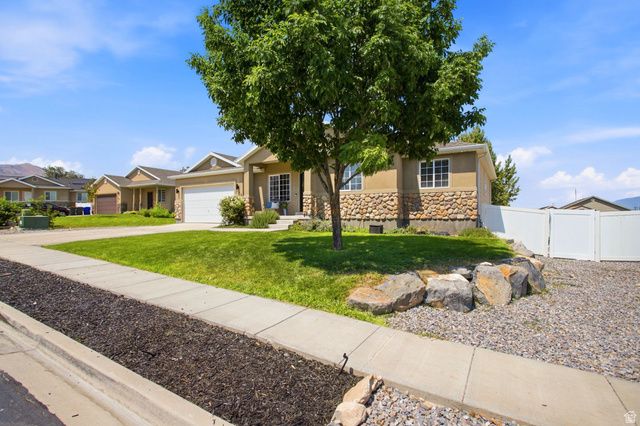 172 W ARUBA DR, Saratoga Springs, UT 84045