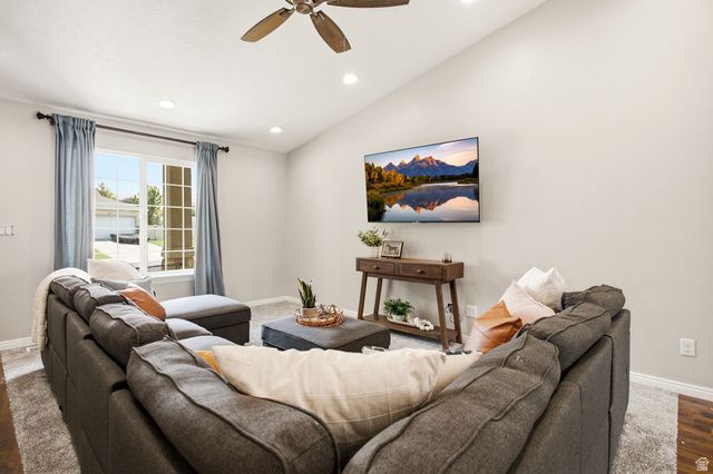 172 W ARUBA DR, Saratoga Springs, UT 84045
