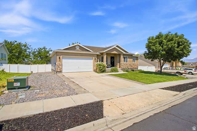 172 W ARUBA DR, Saratoga Springs, UT 84045