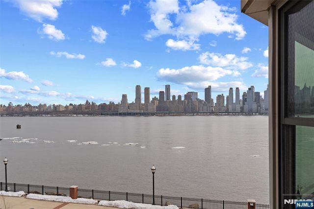 20 Ave At Port Imperial 237, West New York, NJ 07093