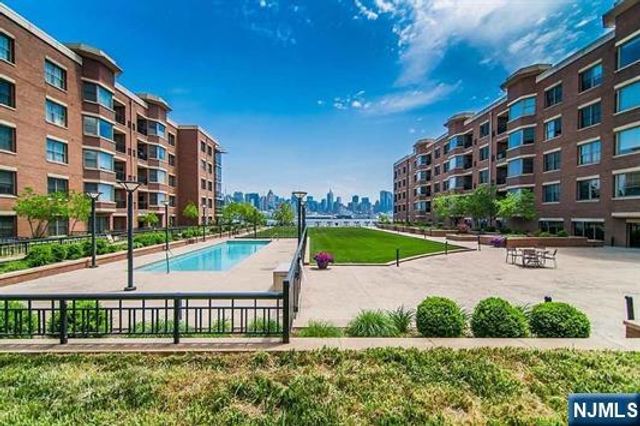 20 Ave At Port Imperial 237, West New York, NJ 07093
