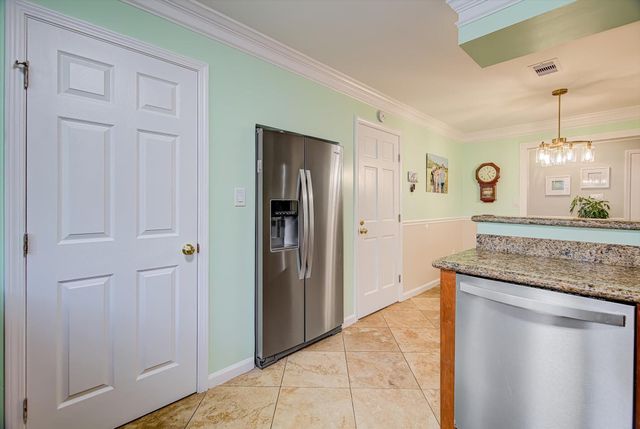 3415 80th Street, Galveston, TX 77551