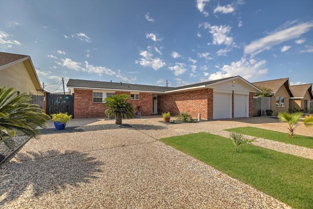 3415 80th Street, Galveston, TX 77551