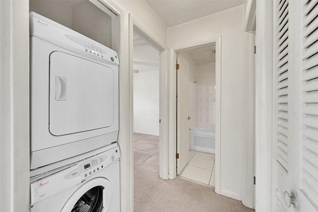 235 Briarwood Circle 2-12A, Hollywood, FL 33024