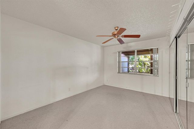 235 Briarwood Circle 2-12A, Hollywood, FL 33024