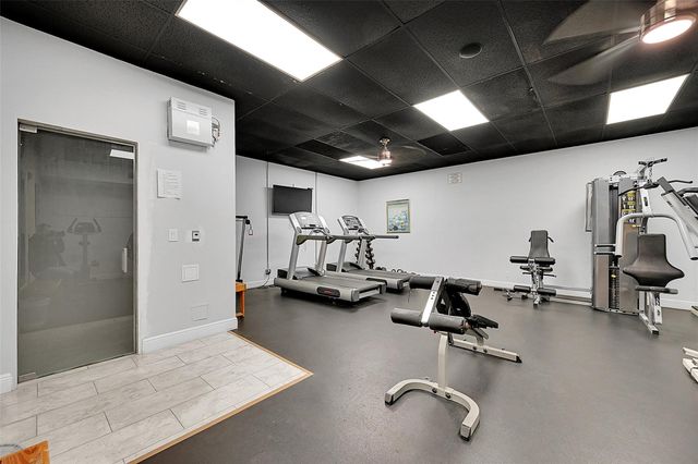 235 Briarwood Circle 2-12A, Hollywood, FL 33024