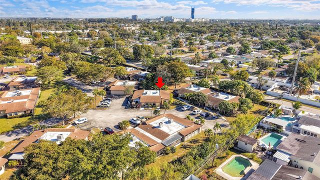 235 Briarwood Circle 2-12A, Hollywood, FL 33024