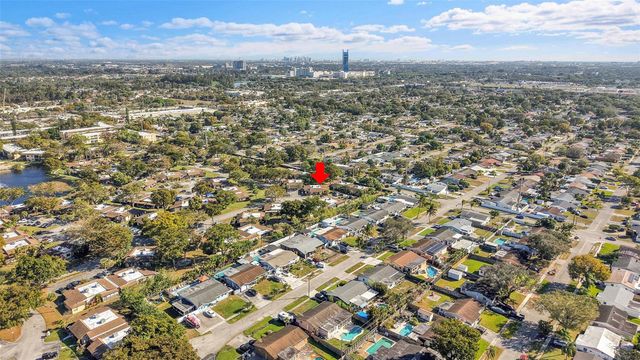 235 Briarwood Circle 2-12A, Hollywood, FL 33024