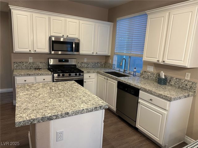 7533 French Springs Street, Las Vegas, NV 89139