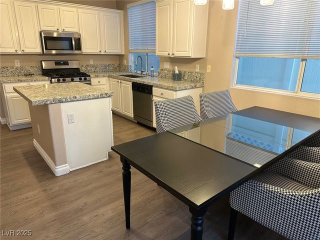 7533 French Springs Street, Las Vegas, NV 89139