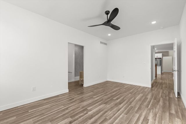 5700 CAMDEN CIR, Columbia, MO 65201