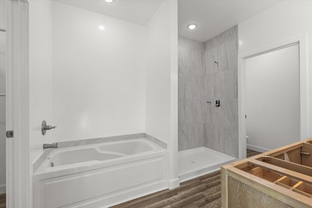 5700 CAMDEN CIR, Columbia, MO 65201