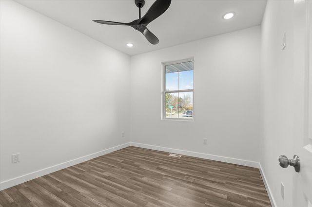 5700 CAMDEN CIR, Columbia, MO 65201