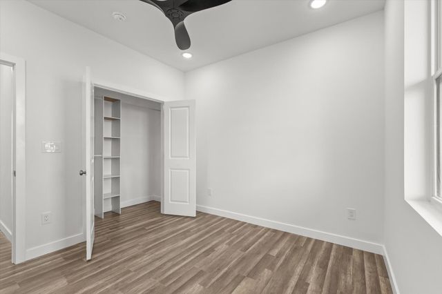 5700 CAMDEN CIR, Columbia, MO 65201