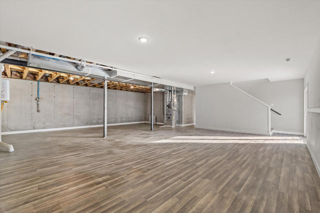 5700 CAMDEN CIR, Columbia, MO 65201