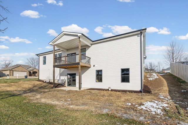 5700 CAMDEN CIR, Columbia, MO 65201