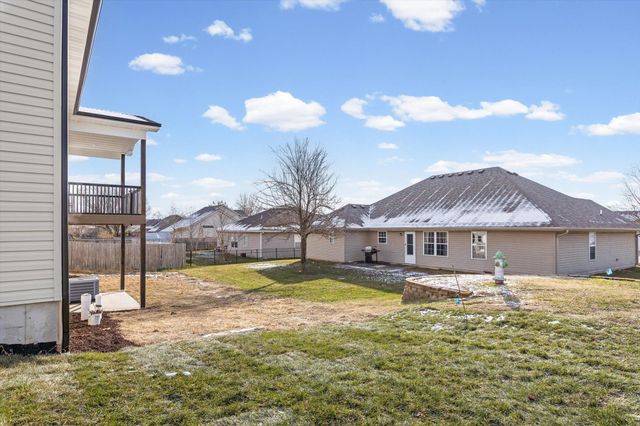 5700 CAMDEN CIR, Columbia, MO 65201