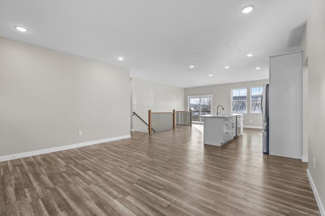 5700 CAMDEN CIR, Columbia, MO 65201