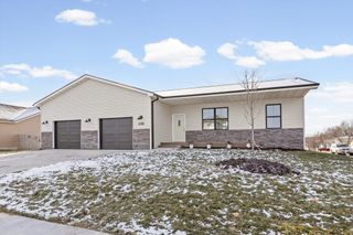 5700 CAMDEN CIR, Columbia, MO 65201