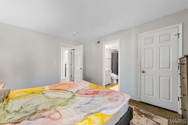 1949 Hunting Lake Court 304, Kirkwood, MO 63122