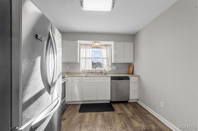 1949 Hunting Lake Court 304, Kirkwood, MO 63122