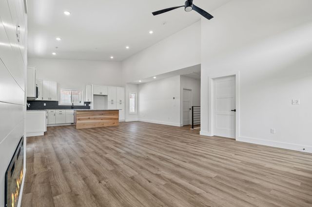 34 Beech Drive 36, Reeds Spring, MO 65737