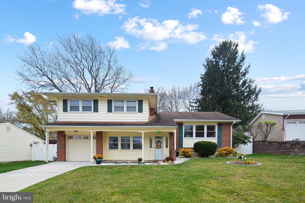 35 VANSANT RD, Newark, DE 19711