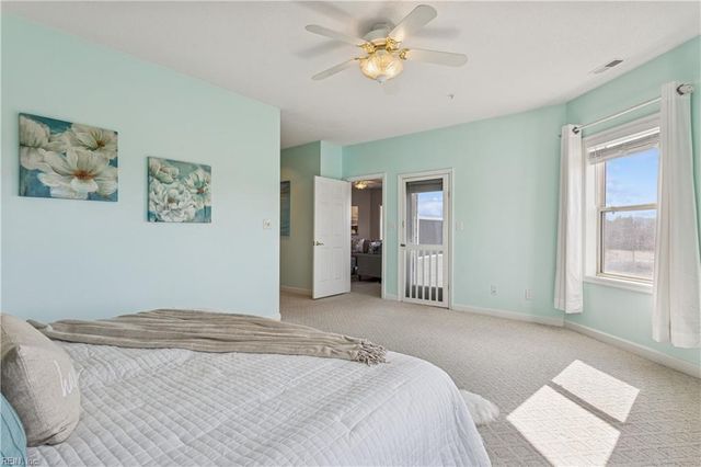 1044 Porte Harbour Arch Apt 202, Hampton, VA 23664