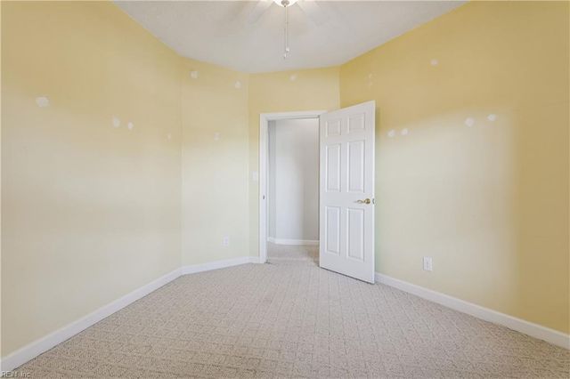 1044 Porte Harbour Arch Apt 202, Hampton, VA 23664