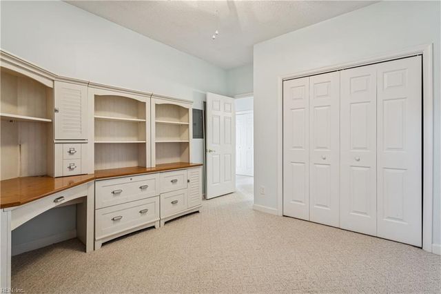 1044 Porte Harbour Arch Apt 202, Hampton, VA 23664