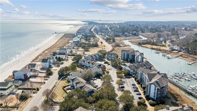 1044 Porte Harbour Arch Apt 202, Hampton, VA 23664