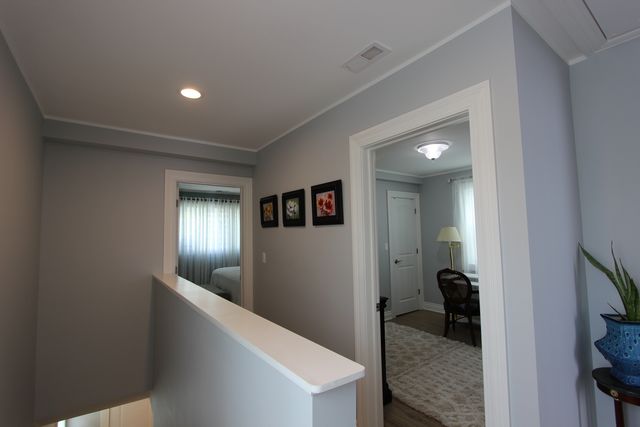 4719 W Warwick Avenue, Chicago, IL 60641