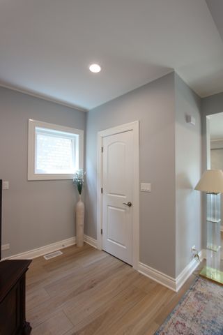 4719 W Warwick Avenue, Chicago, IL 60641