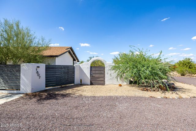 1807 W JOY RANCH Road, Phoenix, AZ 85086