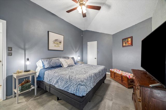 6606 Pleasant Stream Drive, Katy, TX 77449