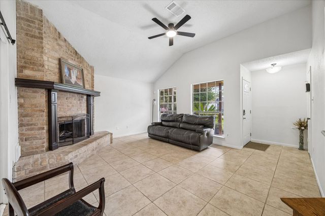 6606 Pleasant Stream Drive, Katy, TX 77449