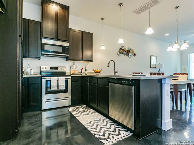 1430 Hays #101, San Antonio, TX 78202