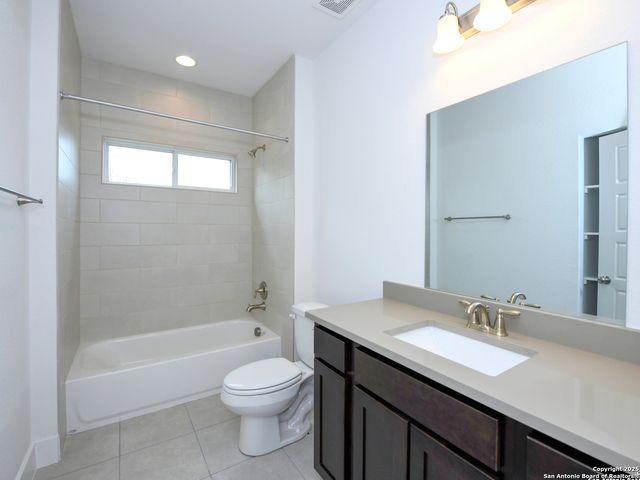 1430 Hays #101, San Antonio, TX 78202