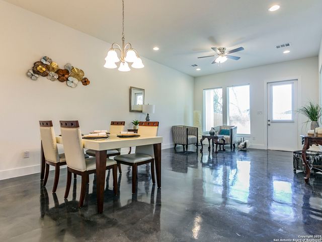 1430 Hays #101, San Antonio, TX 78202