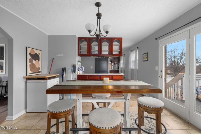 1009 Westminister Drive, Johnson City, TN 37604