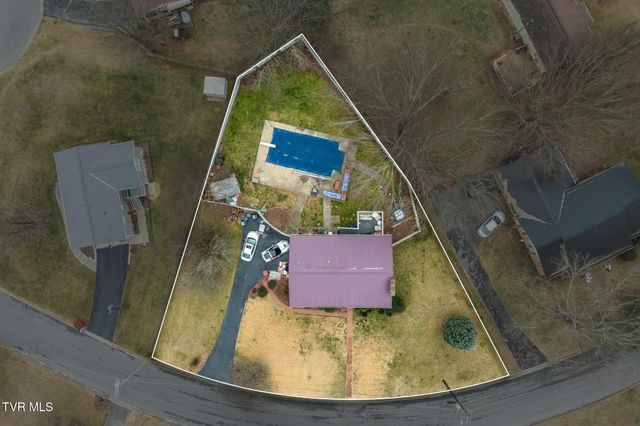 1009 Westminister Drive, Johnson City, TN 37604