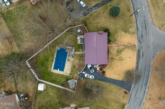 1009 Westminister Drive, Johnson City, TN 37604