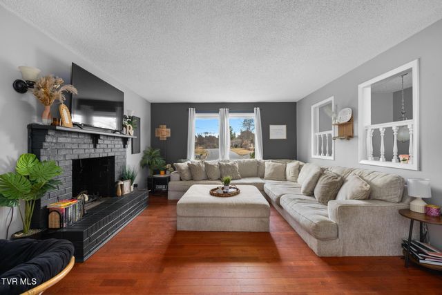 1009 Westminister Drive, Johnson City, TN 37604